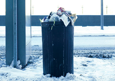 Garbage Can on Rue St-Urbain, Corner Rue St-Antoine E (Chinatown)