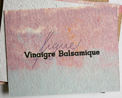 Card with the letters figue et vinaigre balsamique